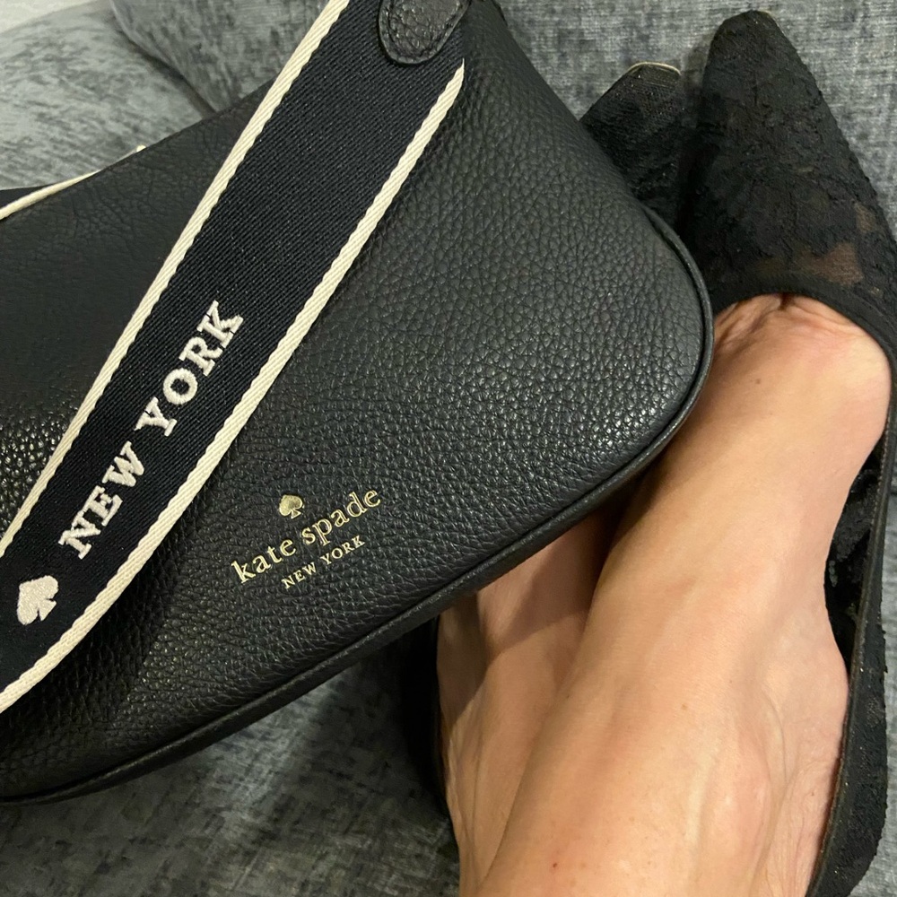 SOLD***♠️Kate Spade Black Crossbody Bag with Modern Elegance.